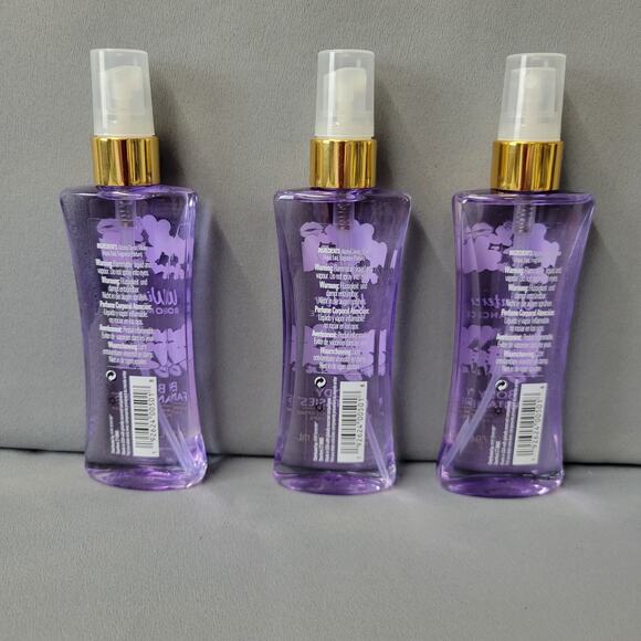 Lot of 3 Body Fantasies Winter Romance Body Spray 3.2oz Limited Edition New - Picture 3 of 6